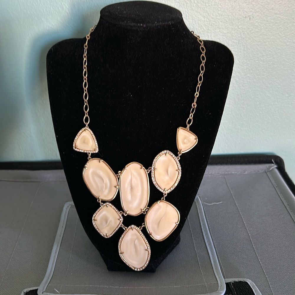 Stella & Dot gold tone and beige statement necklace